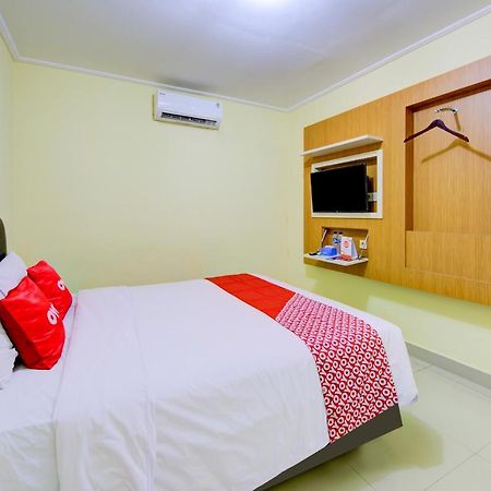 Oyo 3791 Hotel Kja เตกัล ภายนอก รูปภาพ